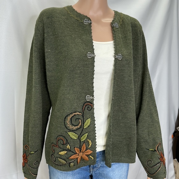 Peruvian Link Green Sweater Metal Clasps Embroidered Floral Alpaca Blend SZ M - Picture 2 of 16